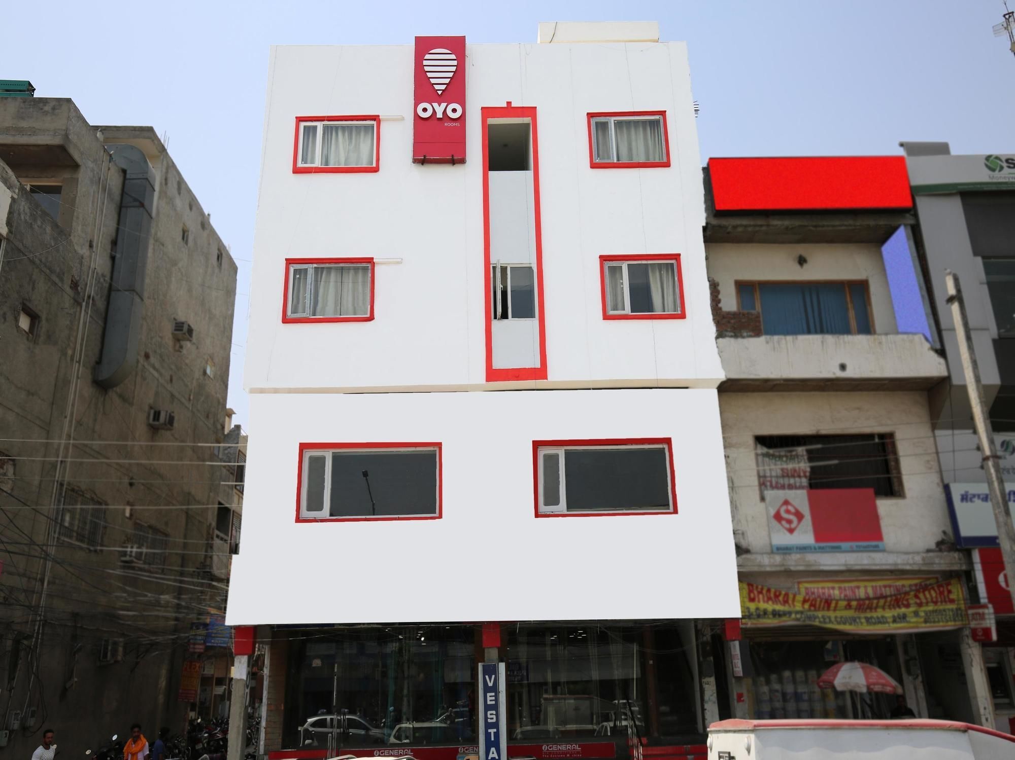 Hotel Oyo 5263 R C Regency Amritsar Exterior foto